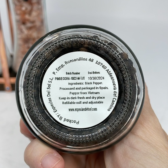 NWT Urban Gourmet Salt Caddy Dark Pink & White Himalayan Salt, Black Pepper - Picture 8 of 12